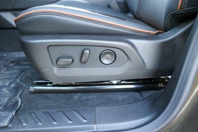 2025 GMC Canyon 4WD AT4