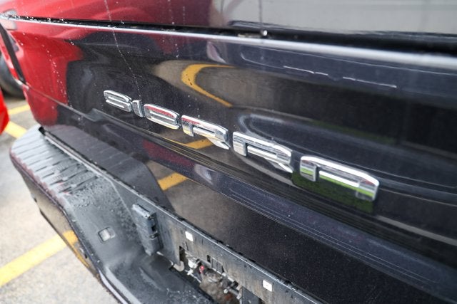 2024 GMC Sierra AT4