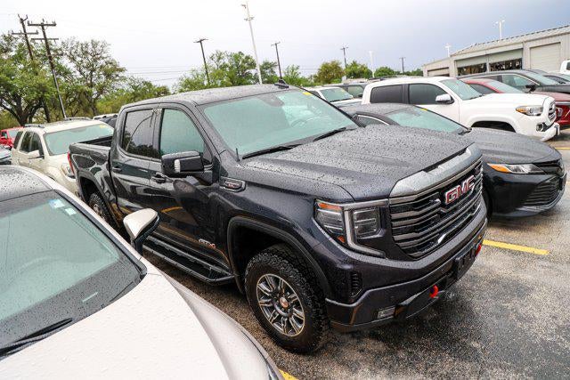 2024 GMC Sierra AT4
