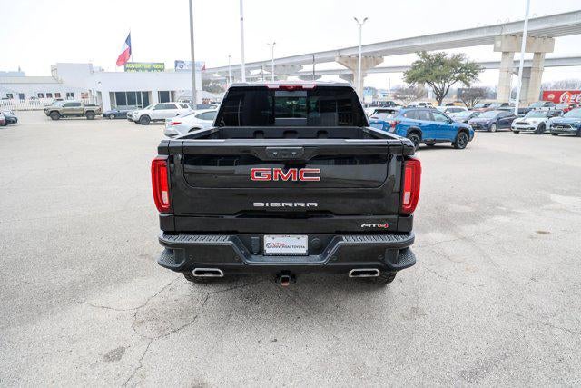 2024 GMC Sierra AT4