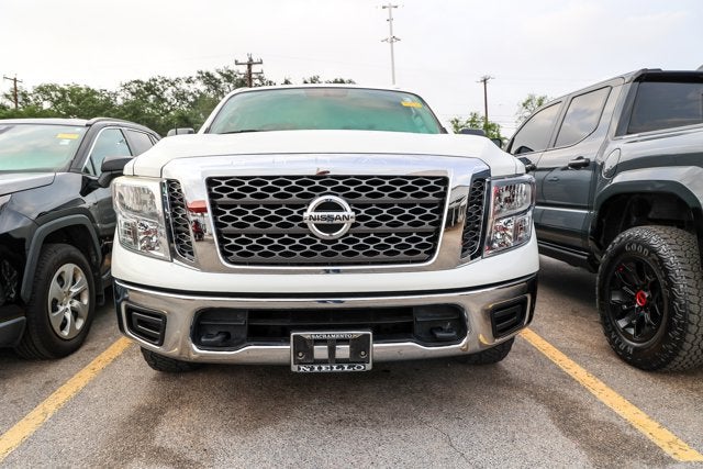 2018 Nissan Titan SV