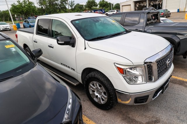 2018 Nissan Titan SV