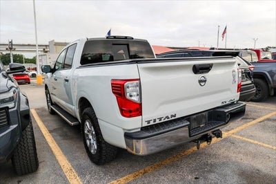 2018 Nissan Titan SV