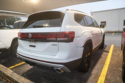 2024 Volkswagen Atlas 2.0T Peak Edition SE w/Technology