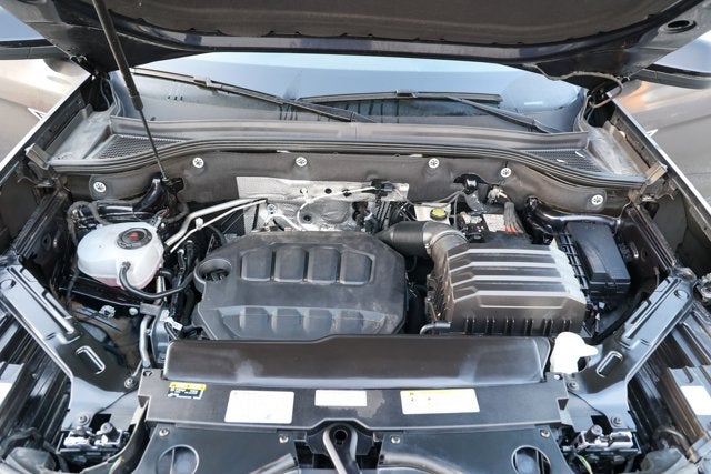 2025 Volkswagen Atlas Cross Sport 2.0T SE w/Technology