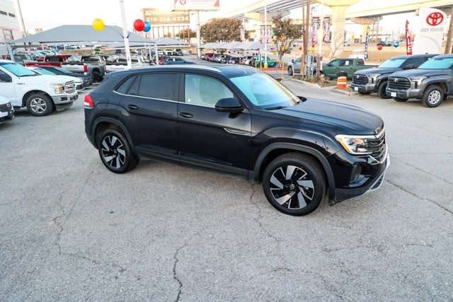 2025 Volkswagen Atlas Cross Sport 2.0T SE w/Technology