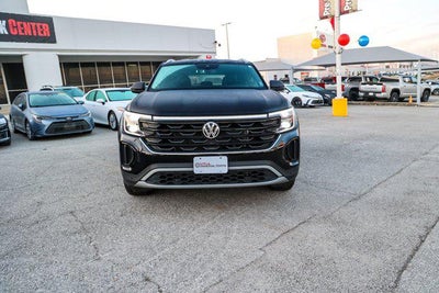 2025 Volkswagen Atlas Cross Sport 2.0T SE w/Technology