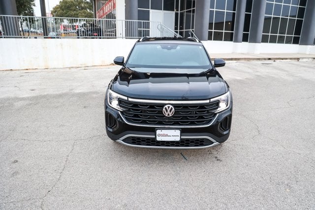 2025 Volkswagen Atlas Cross Sport 2.0T SE w/Technology