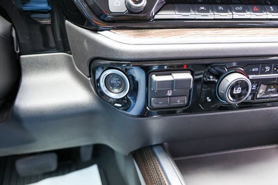 2025 Chevrolet Silverado LT
