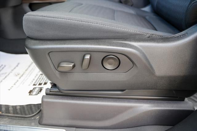 2025 Chevrolet Silverado LT