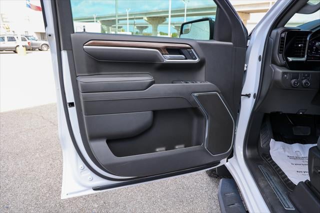 2025 Chevrolet Silverado LT