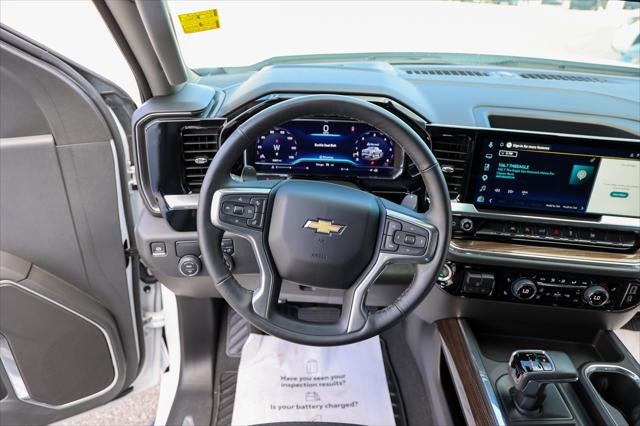 2025 Chevrolet Silverado LT