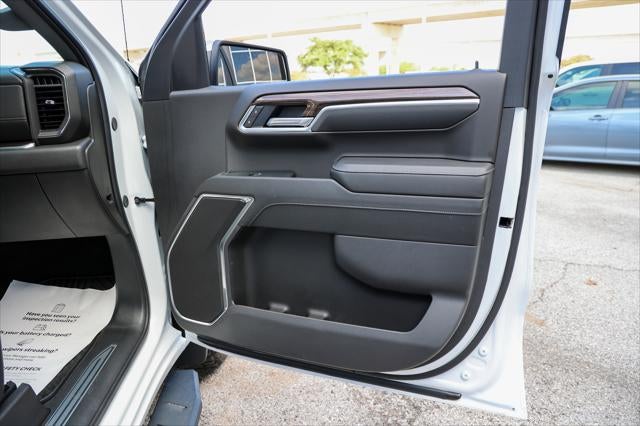 2025 Chevrolet Silverado LT