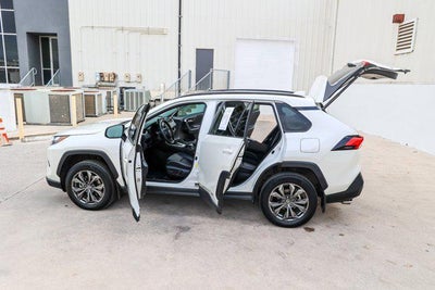 2022 Toyota RAV4 HYBRID Hybrid XLE Premium