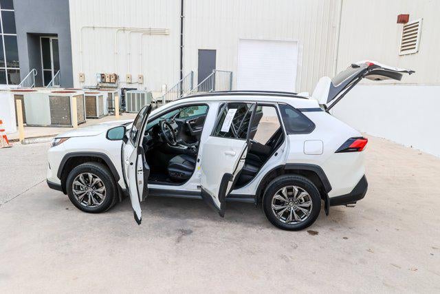 2022 Toyota RAV4 HYBRID Hybrid XLE Premium