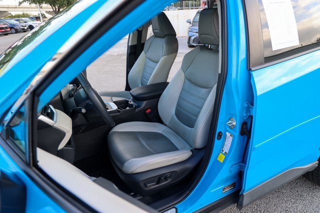 2020 Toyota RAV4 XLE Premium