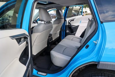 2020 Toyota RAV4 XLE Premium