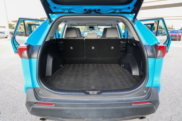 2020 Toyota RAV4 XLE Premium