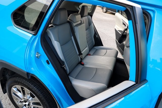 2020 Toyota RAV4 XLE Premium