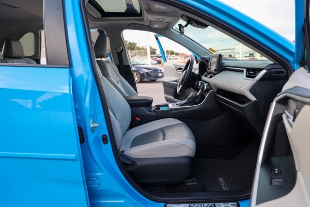 2020 Toyota RAV4 XLE Premium