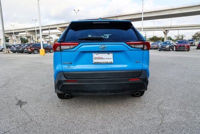 2020 Toyota RAV4 XLE Premium