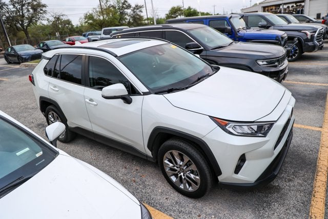 2021 Toyota RAV4 XLE Premium