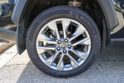 2025 Toyota RAV4 XLE Premium