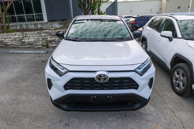 2025 Toyota RAV4 LE