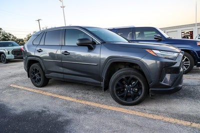 2024 Toyota RAV4 LE