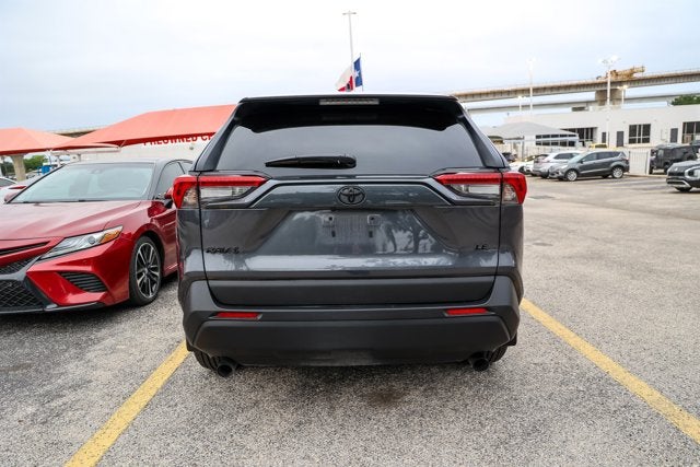 2025 Toyota RAV4 LE