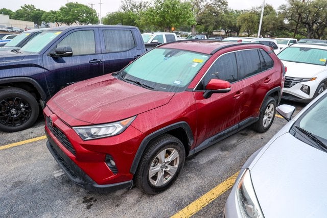 2021 Toyota RAV4 XLE