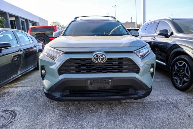 2020 Toyota RAV4 XLE
