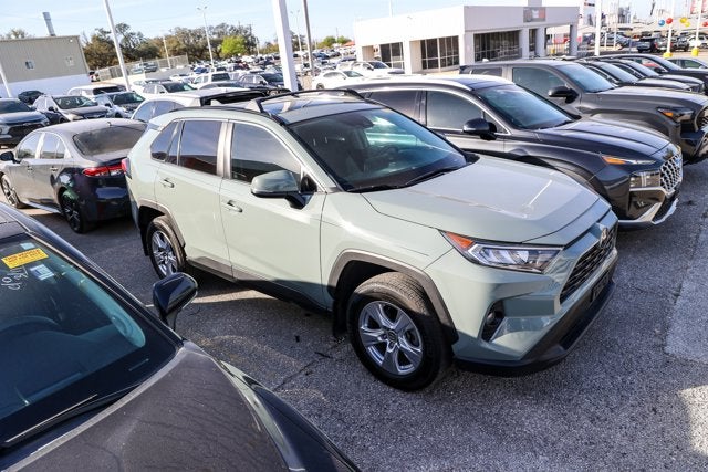 2020 Toyota RAV4 XLE