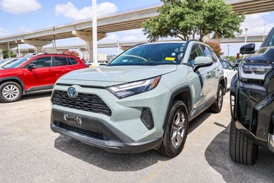 2022 Toyota RAV4 Hybrid XLE