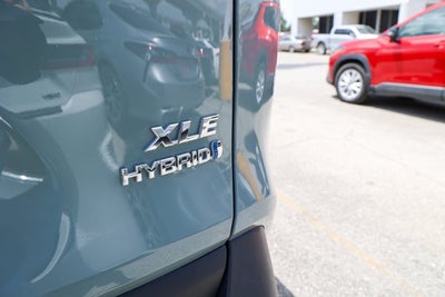 2022 Toyota RAV4 Hybrid XLE