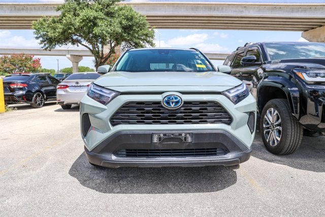 2022 Toyota RAV4 Hybrid XLE