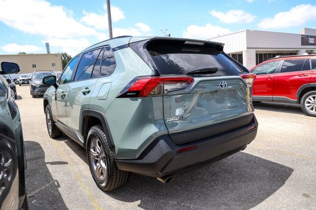 2022 Toyota RAV4 Hybrid XLE