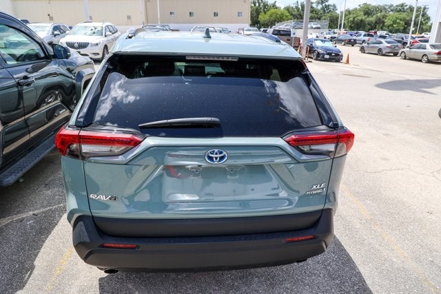2022 Toyota RAV4 Hybrid XLE