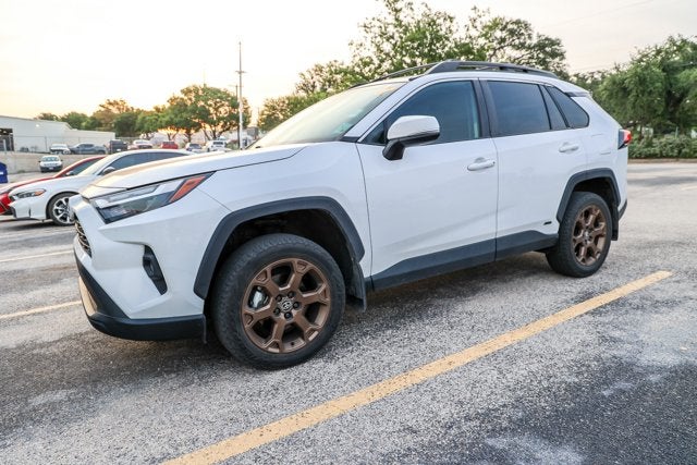2023 Toyota RAV4 Hybrid XLE