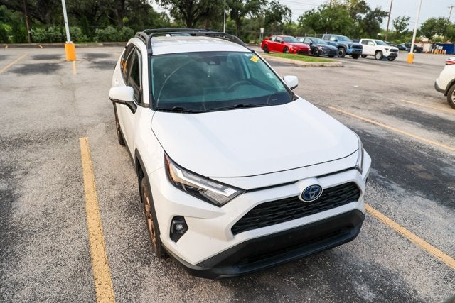 2023 Toyota RAV4 Hybrid XLE