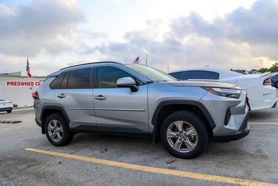 2022 Toyota RAV4 XLE