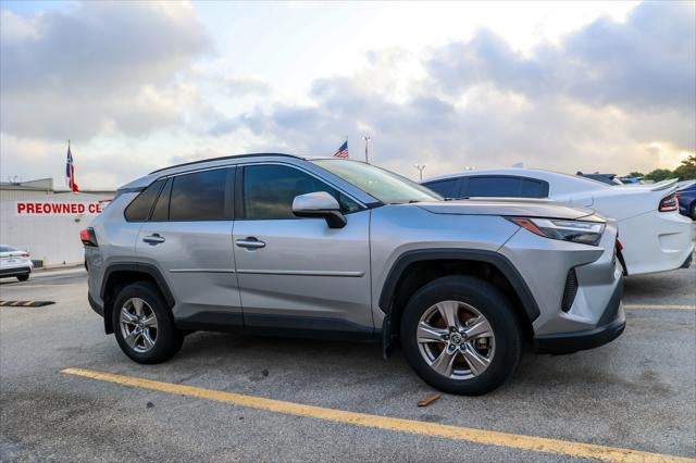 2022 Toyota RAV4 XLE