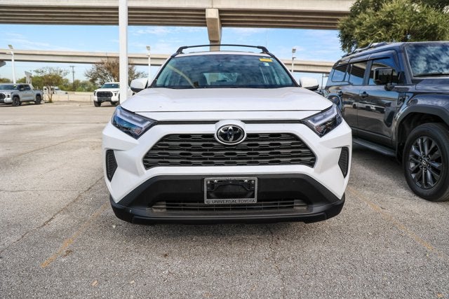 2025 Toyota RAV4 XLE