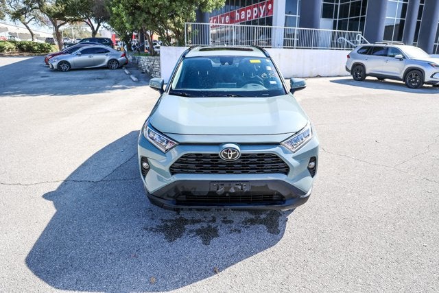 2020 Toyota RAV4 XLE