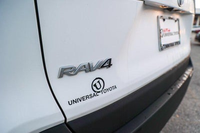 2022 Toyota RAV4 XLE