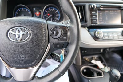 2017 Toyota RAV4 XLE