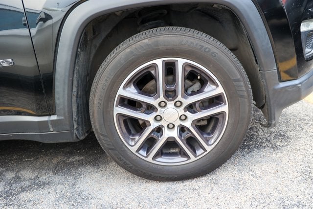 2020 Jeep Compass Latitude w/Sun/Wheel Pkg