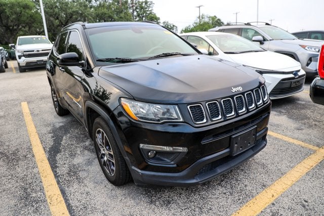 2020 Jeep Compass Latitude w/Sun/Wheel Pkg