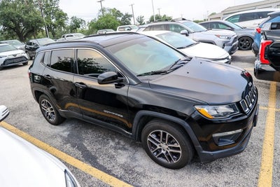 2020 Jeep Compass Latitude w/Sun/Wheel Pkg