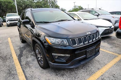 2020 Jeep Compass Latitude w/Sun/Wheel Pkg
